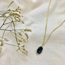 Load image into Gallery viewer, Black Quartz Pendant Necklace