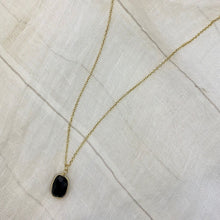 Load image into Gallery viewer, Black Quartz Pendant Necklace