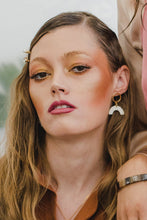 Load image into Gallery viewer, Hanh Tinh Geo Icon Buffalo Horn Post Earrings