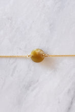 Load image into Gallery viewer, Tran Quoc Dainty Buffalo Horn Charm Bracelet