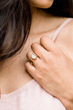 Load image into Gallery viewer, Ve Tinh 16K Gold-Plated Brass Buffalo Horn Crescent and Bar Ring