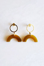 Load image into Gallery viewer, Hanh Tinh Geo Icon Buffalo Horn Post Earrings