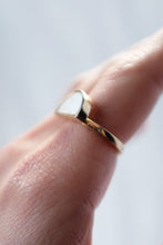 Load image into Gallery viewer, Mat Trang 16K Gold-Plated Brass Buffalo Horn Crescent Ring
